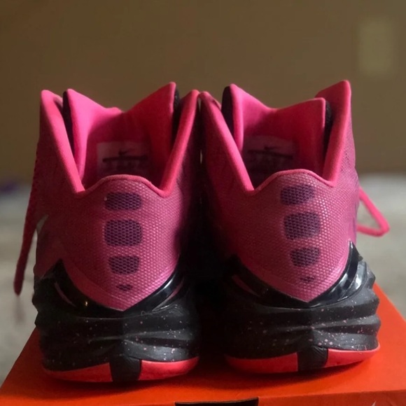 Nike Hyperdunk 2014 Breast Cancer Edition - Picture 6 of 7